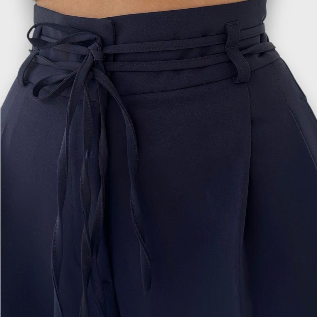 Giva – Kalhoty s ležérní elegancí