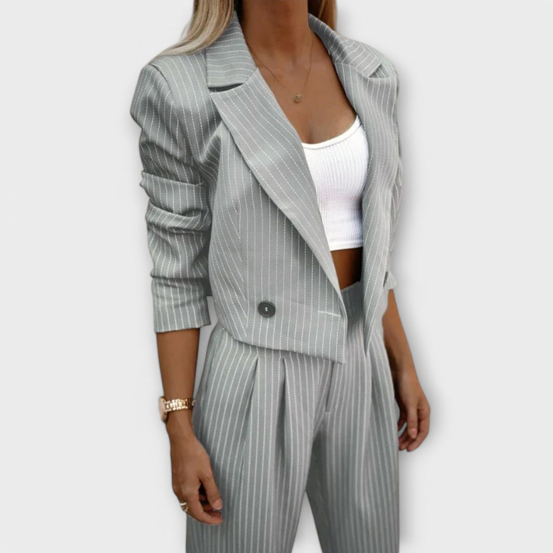 Elegantní Pruhovaný Set